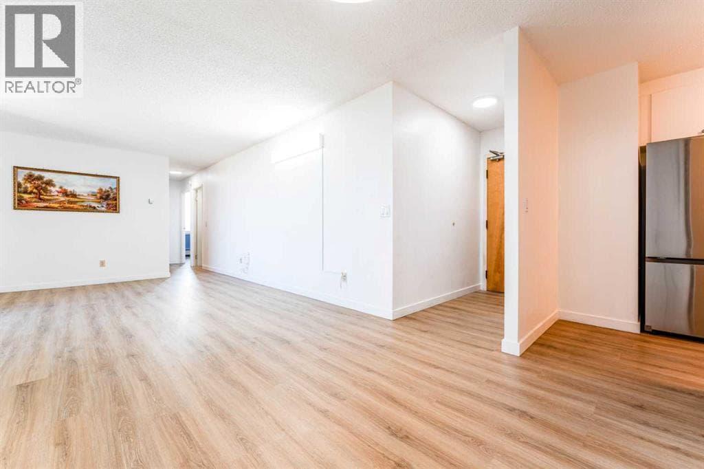 802, 4944 Dalton Drive NW — photo 3