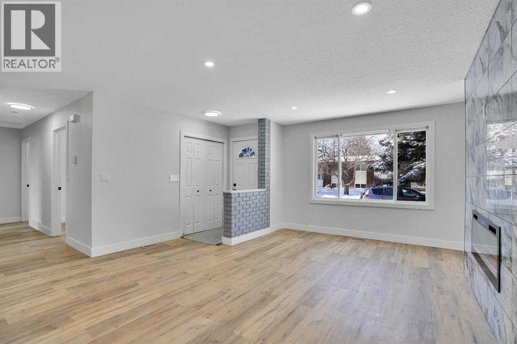 363 Templeside Circle NE — photo 5