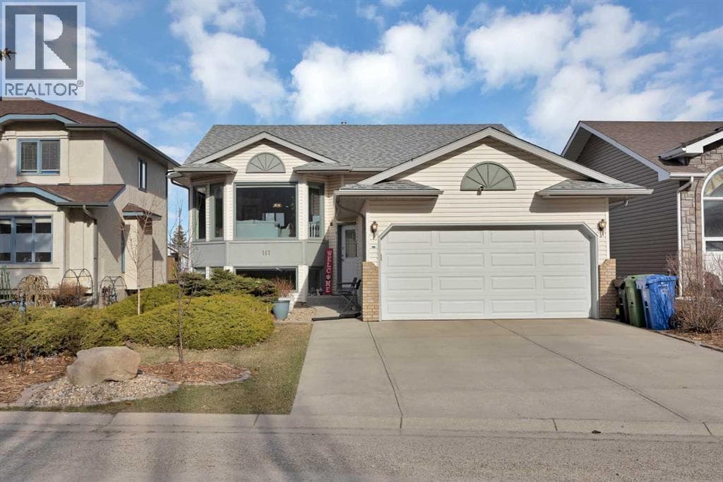 147 Harvest Oak Crescent NE — photo 2