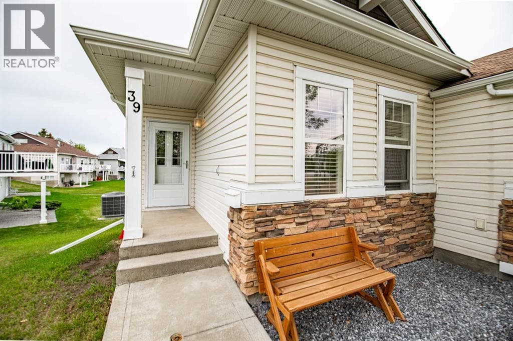 39 Jenkins Drive — photo 4
