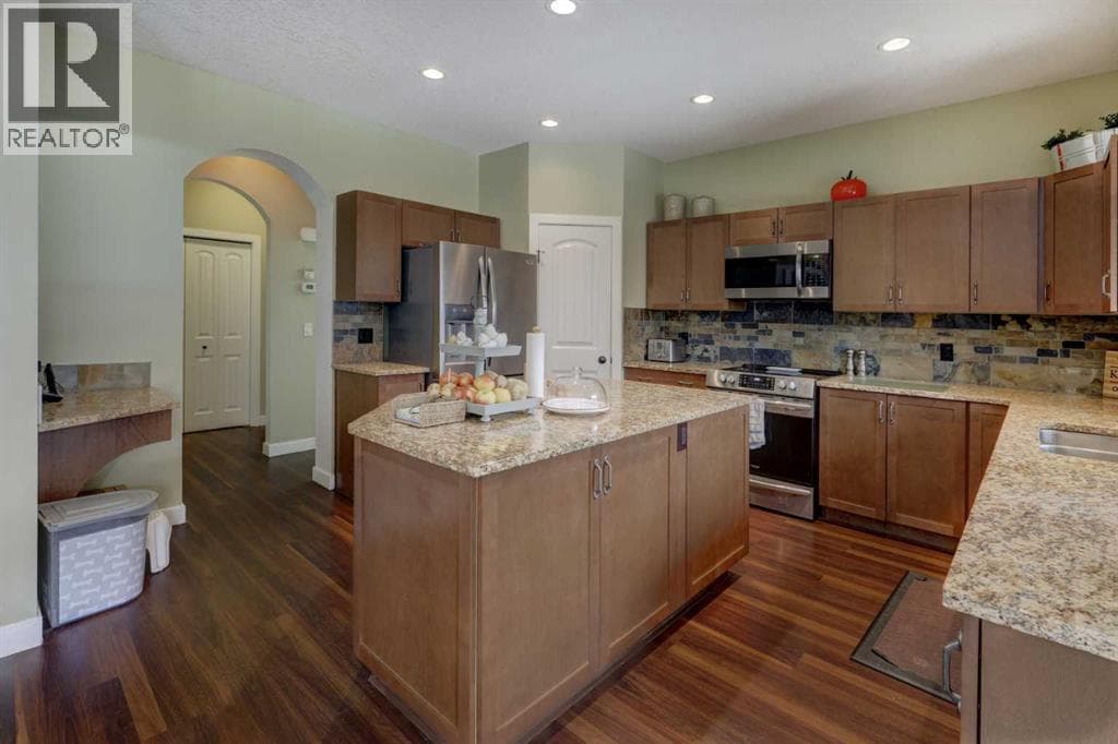729 Canoe Avenue SW — photo 4