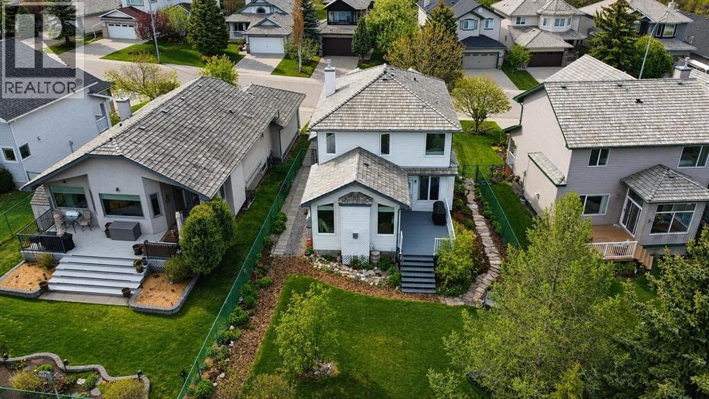 124 Gleneagles Terrace — photo 3