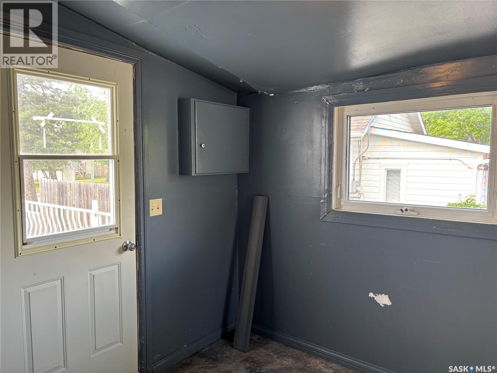 1012 Stadacona STREET E — photo 5