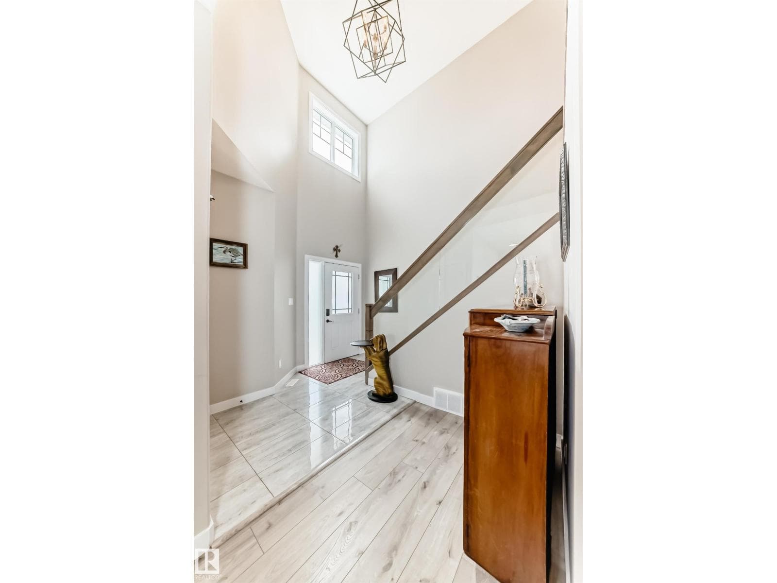 3895 Robins CR NW — photo 3