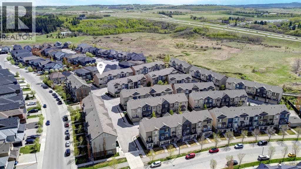 444 Legacy Point SE — photo 2