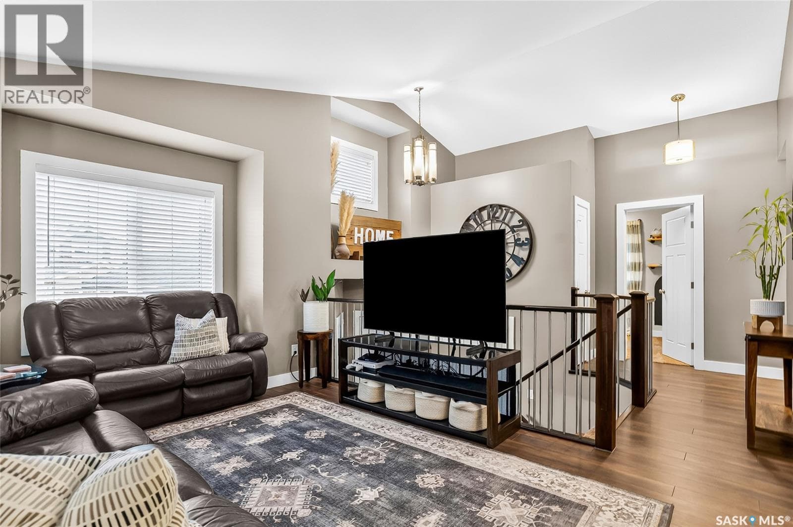 434 Langlois WAY — photo 5