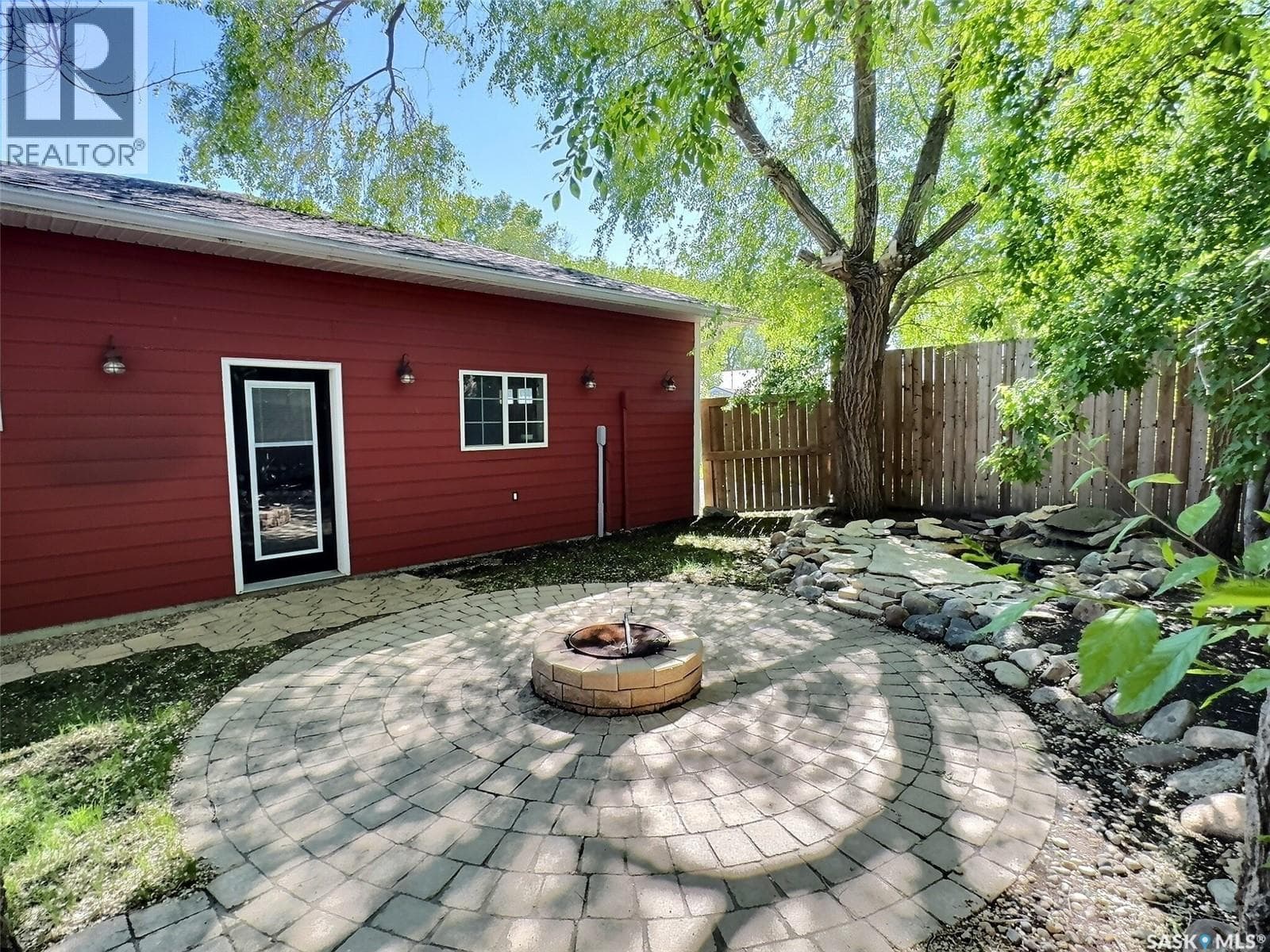 211 Duncan ROAD — photo 4