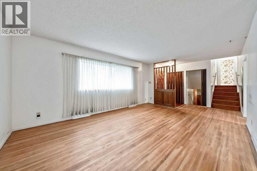 7315 5 Street SW — photo 5