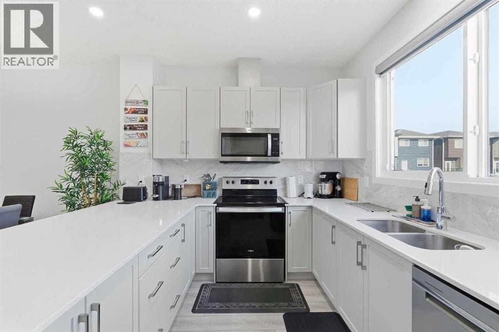 44 Amblefield Avenue NW