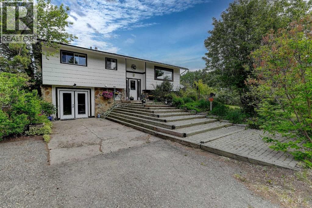 710 8th Avenue W — photo 2
