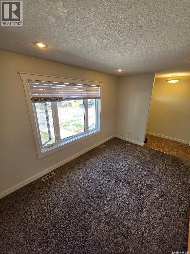 2067 Broder STREET — photo 3