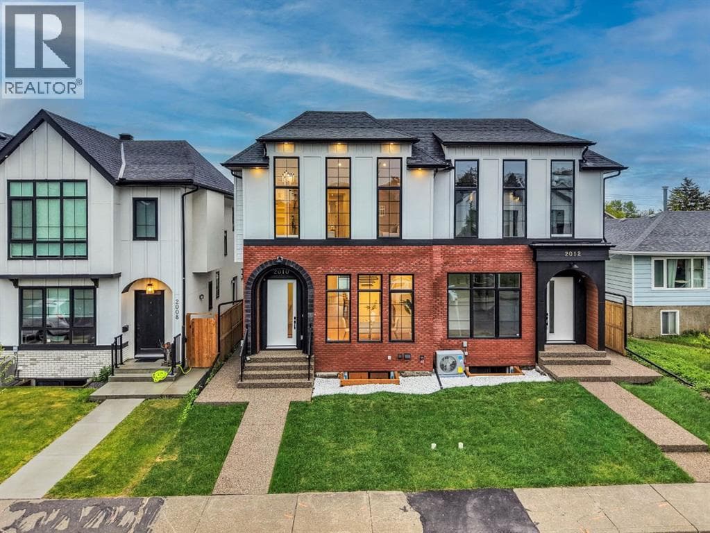 2010 35 Street SW