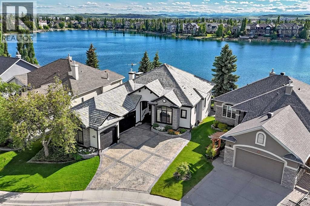 62 Chapala Crescent SE