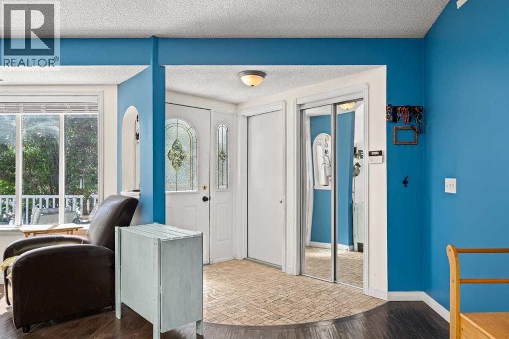 233 Coverdale Road NE — photo 4