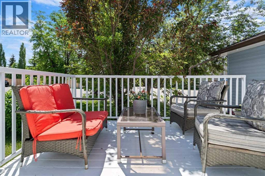233 Coverdale Road NE — photo 3