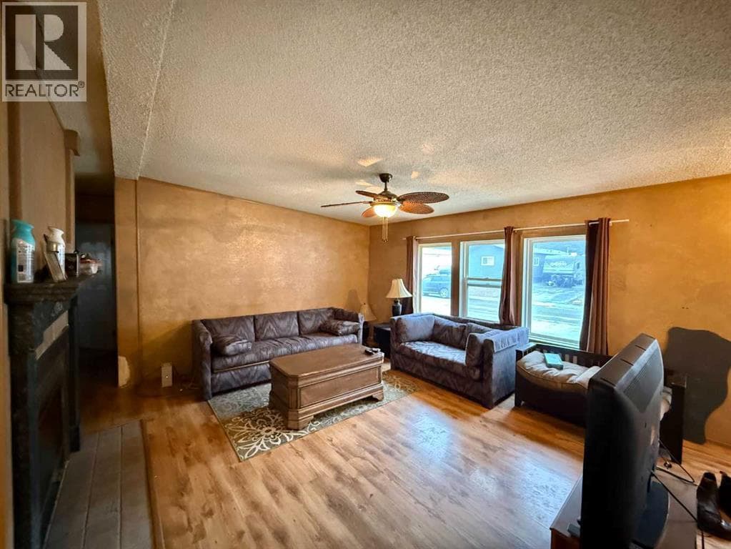 195 Skogg Avenue — photo 3