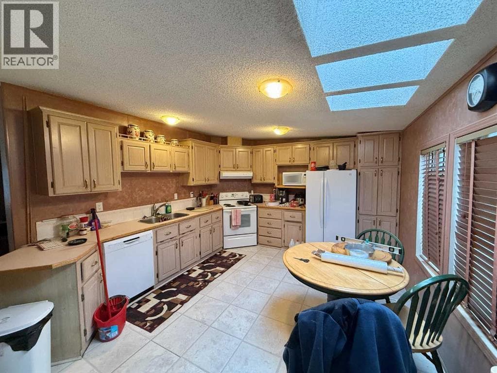 195 Skogg Avenue — photo 2