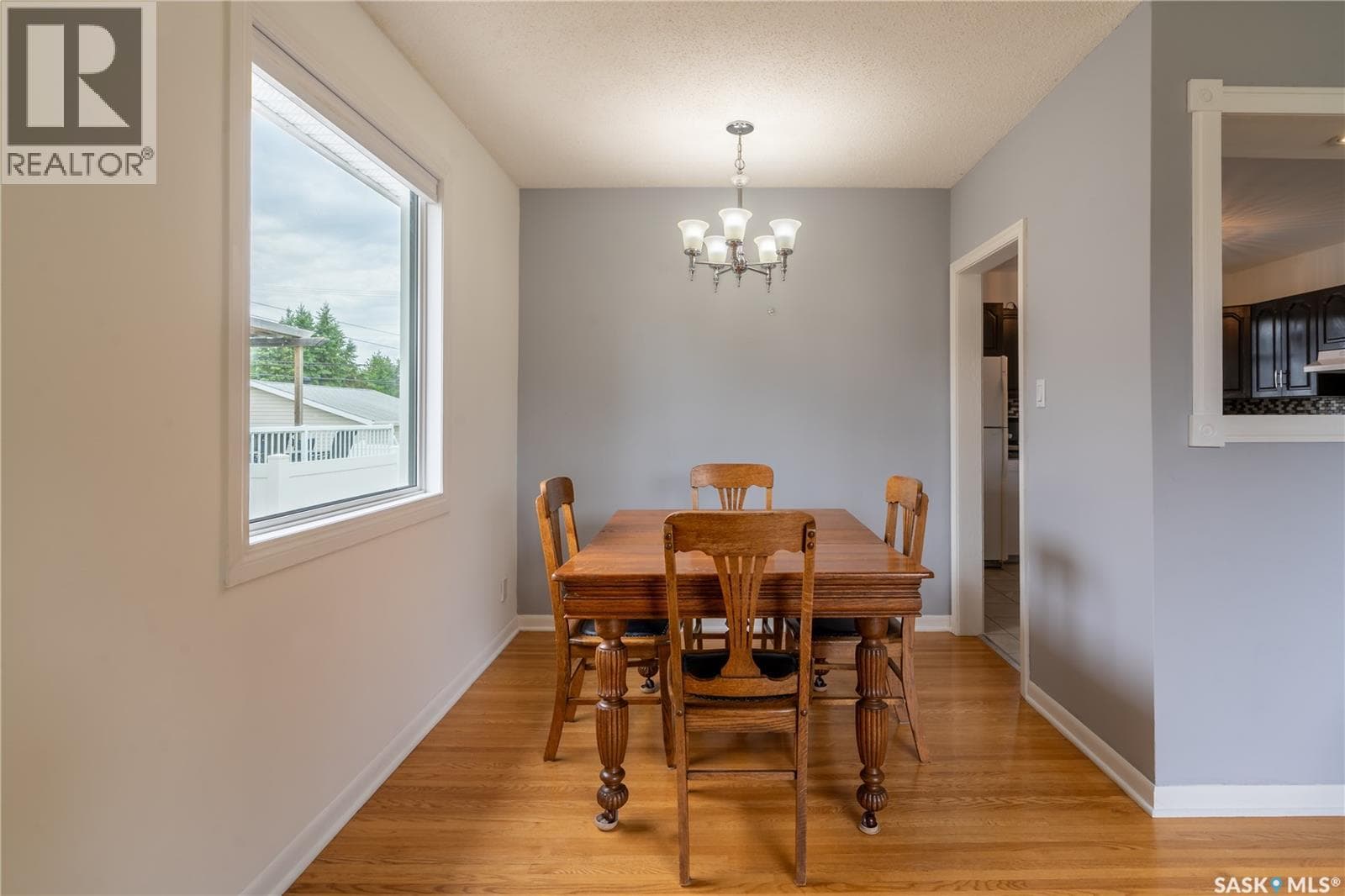 2112 York AVENUE — photo 4
