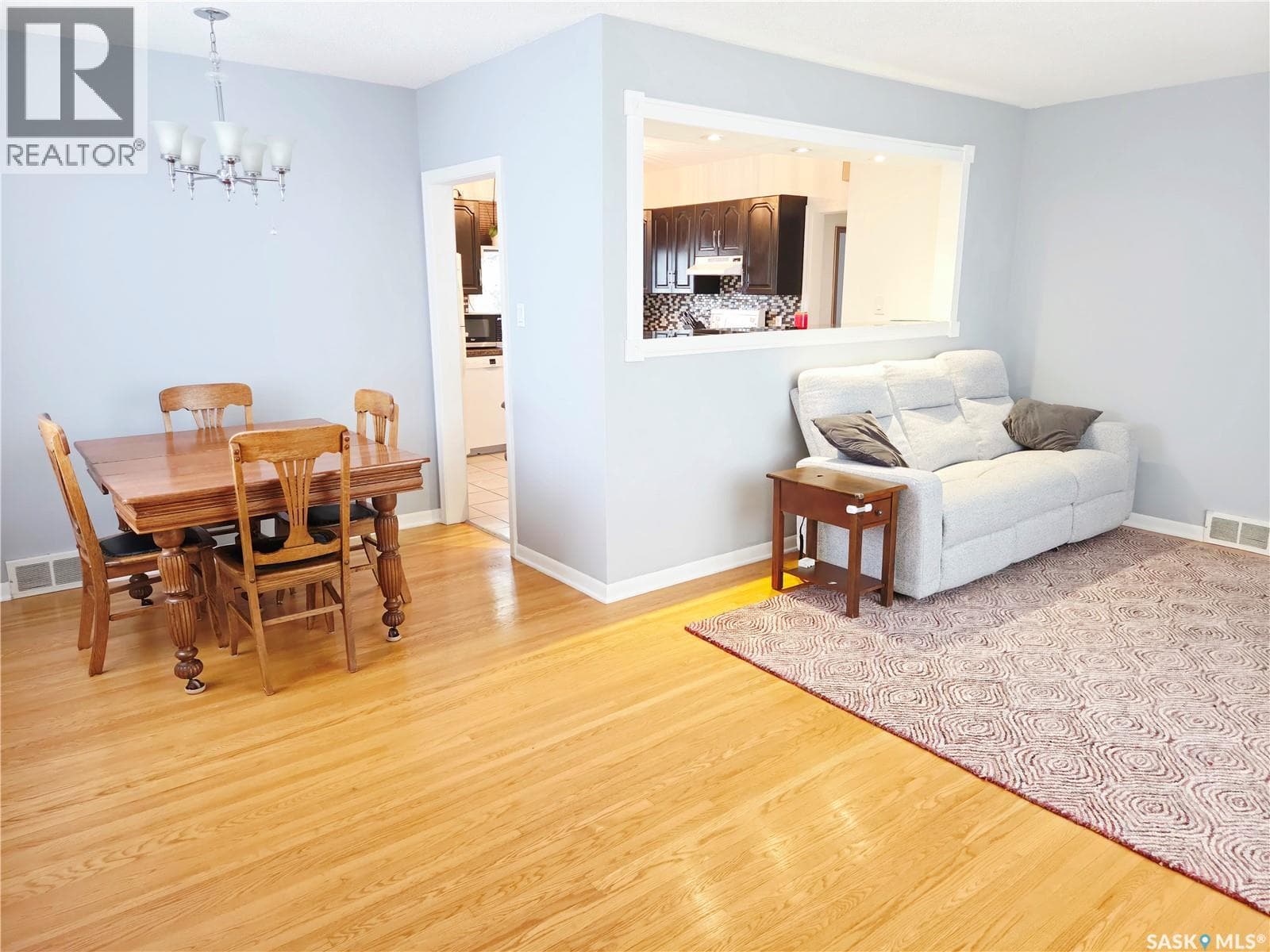 2112 York AVENUE — photo 3