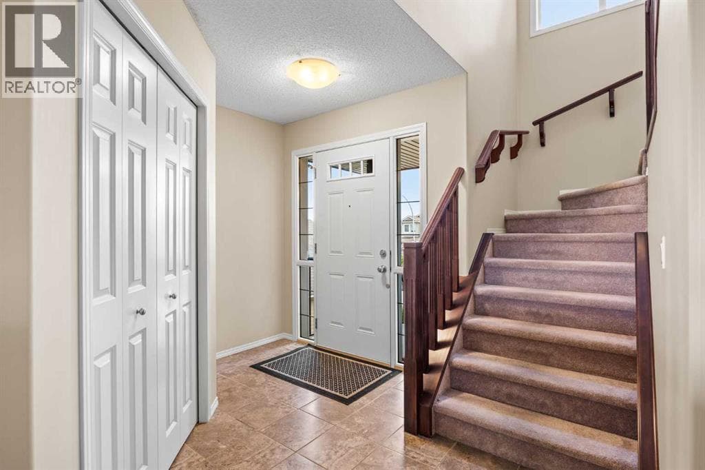 38 Westmount Way — photo 3