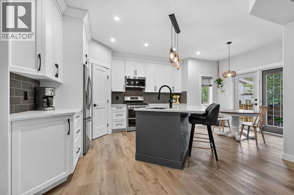 30 Douglasdale Point SE — photo 4