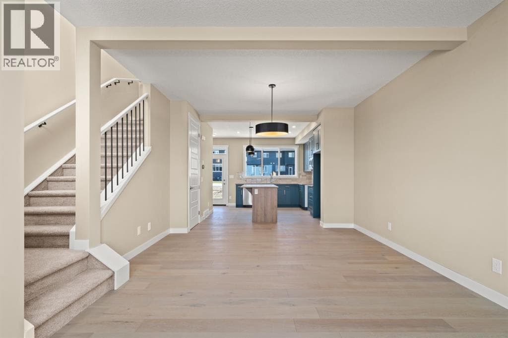 676 Sora Boulevard SE — photo 3