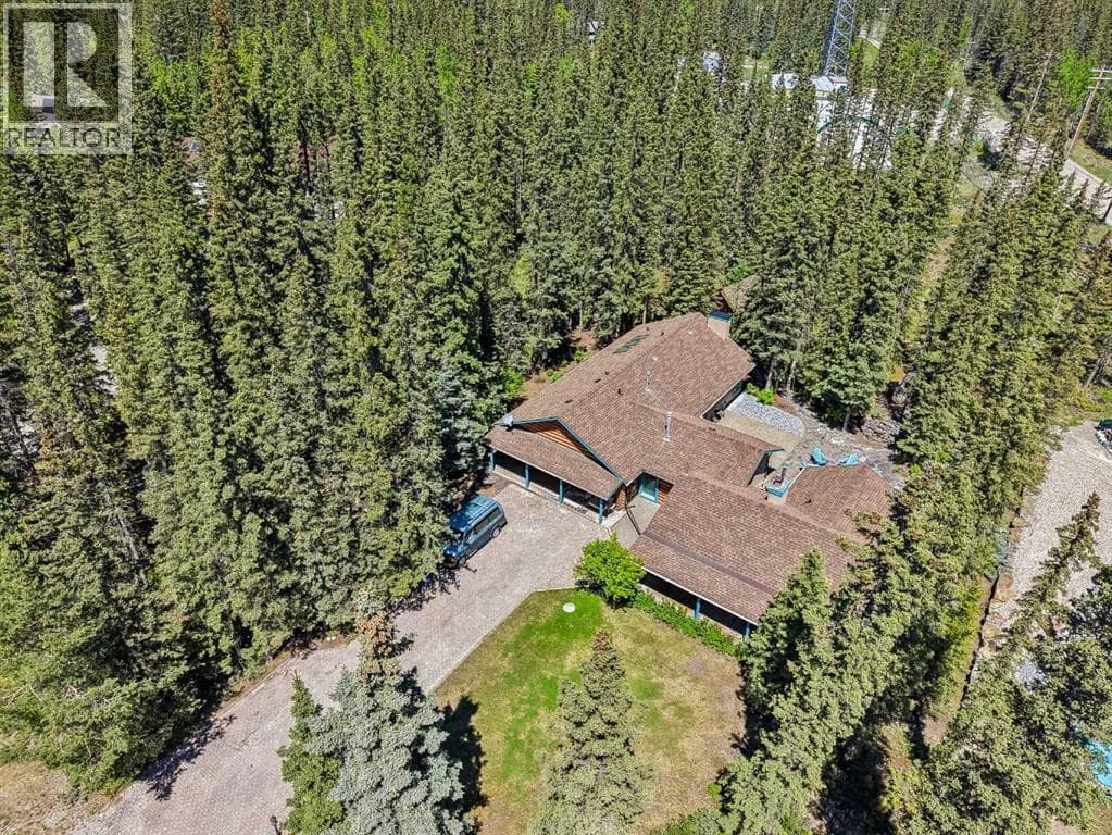 4 Pine Avenue — photo 4