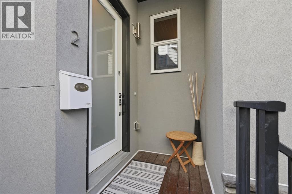 2, 4620 17 Avenue NW — photo 2