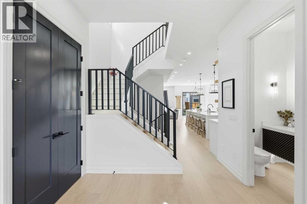 625 16 Street NW — photo 3