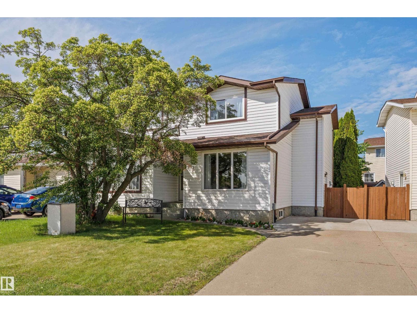17132 103 ST NW