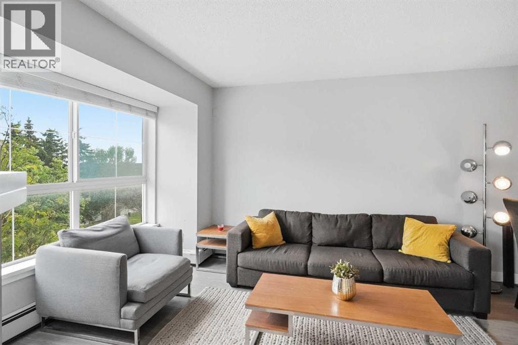 312, 25 Richard Place SW — photo 3