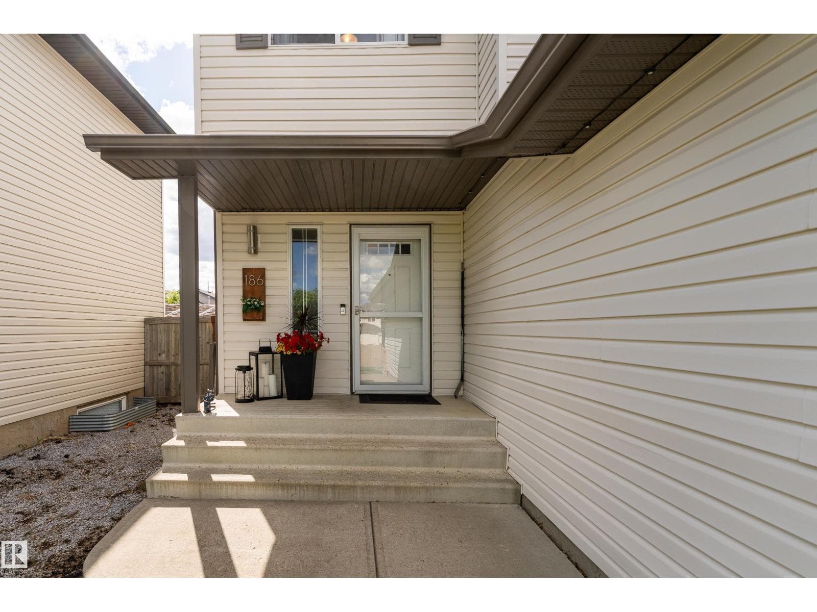 186 Foxboro LD — photo 3