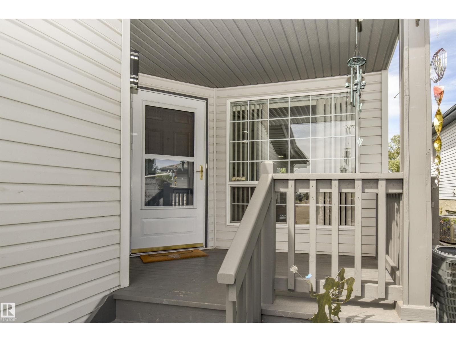 45 Landsdowne DR — photo 3