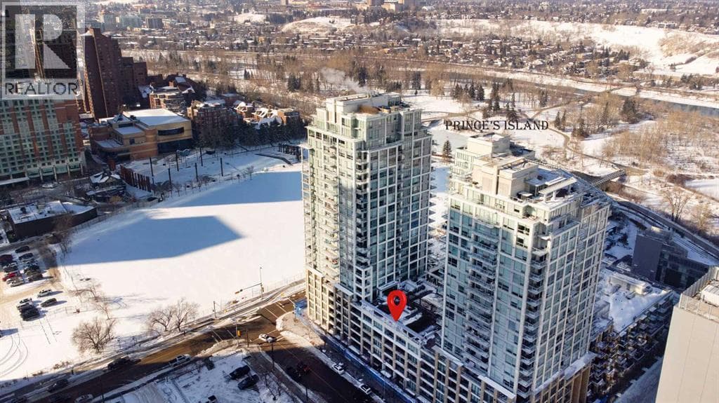 521, 222 Riverfront Avenue SW — photo 2