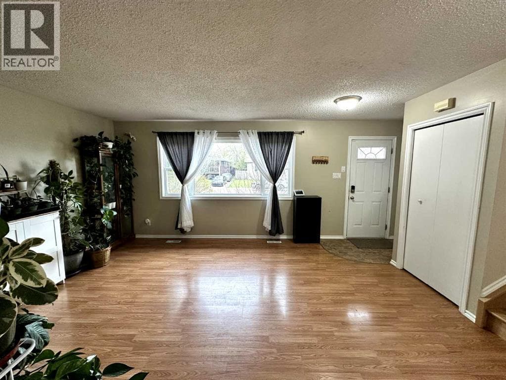 1634 5A Street — photo 4