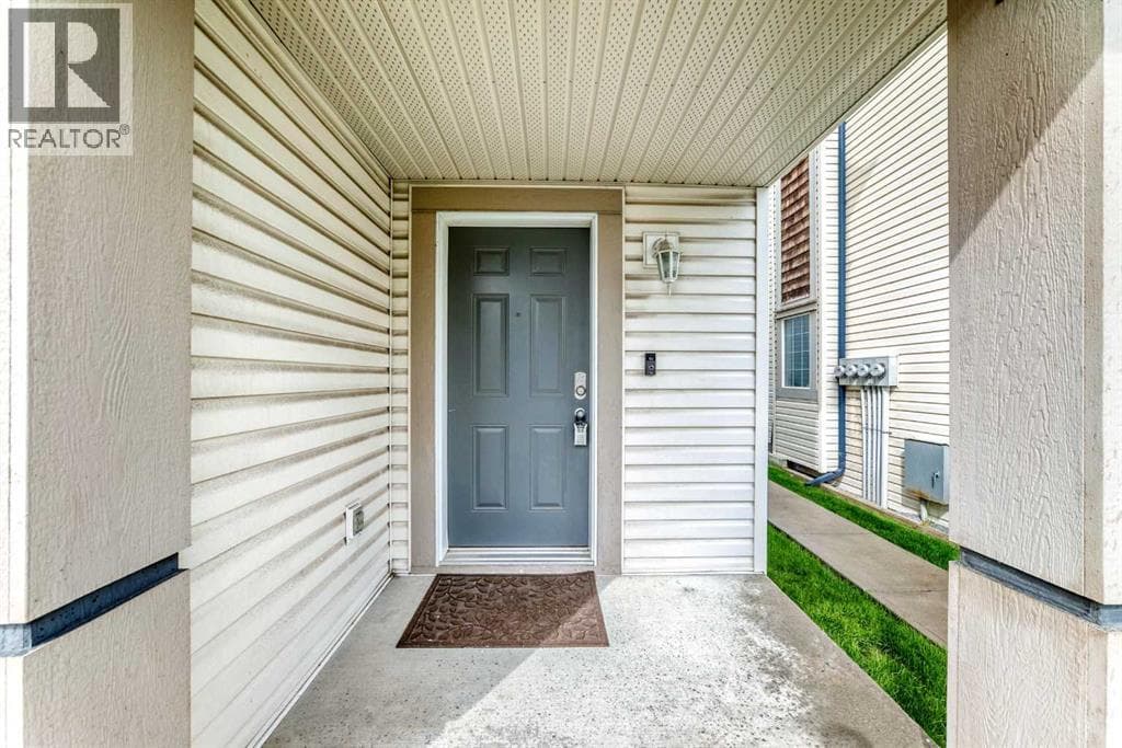 17 Copperfield Court SE — photo 3