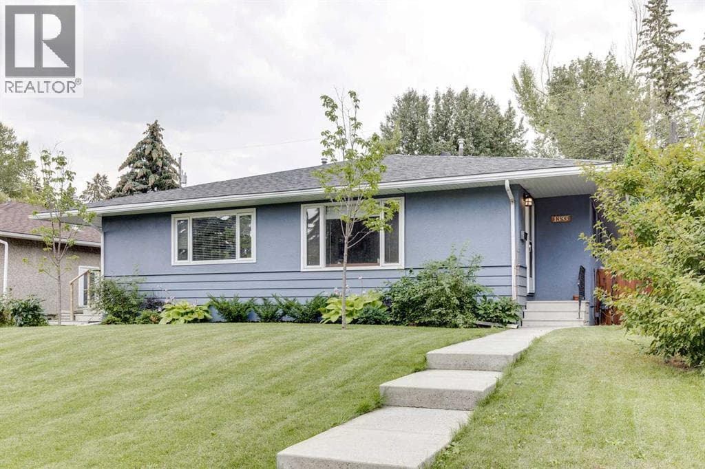 1333 Rosehill Drive NW