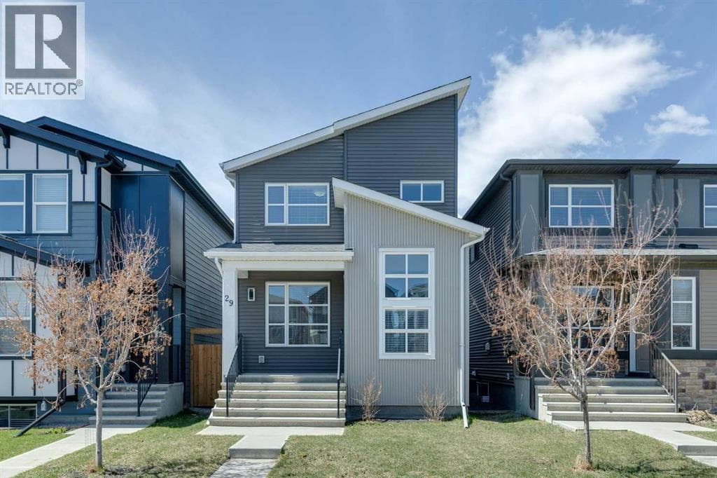 29 Howse Row NE