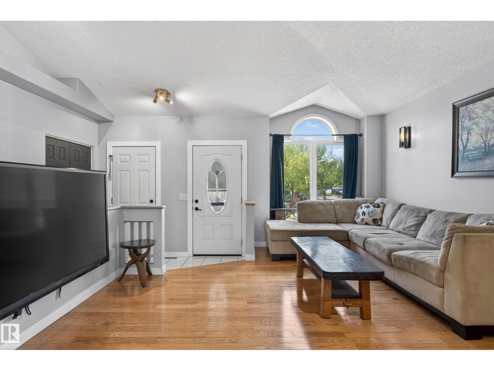 592 RAINBOW CR — photo 5