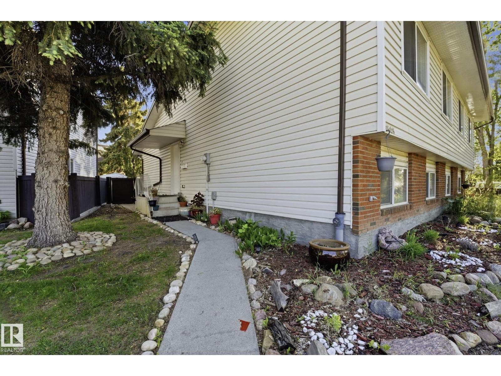 7303 180 ST NW — photo 3