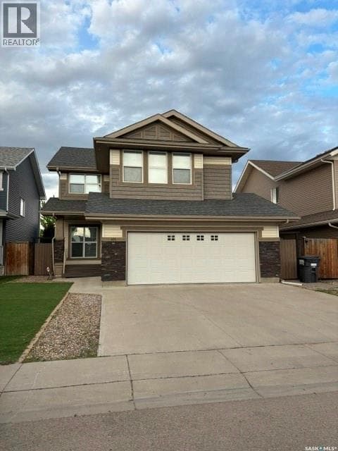 411 Flynn LANE