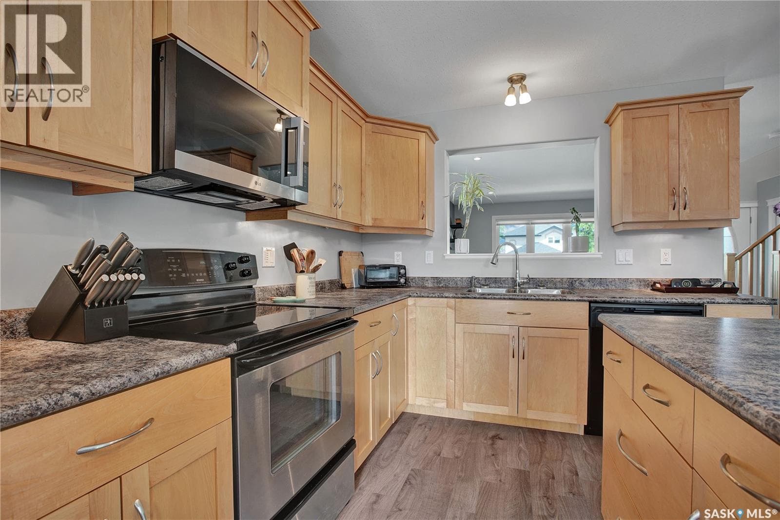 222 Willowgrove BOULEVARD — photo 5