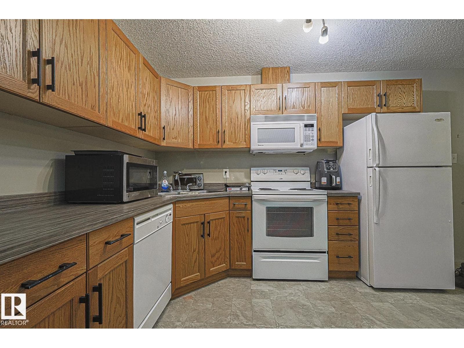 #119 309 CLAREVIEW STATION DR NW — photo 3