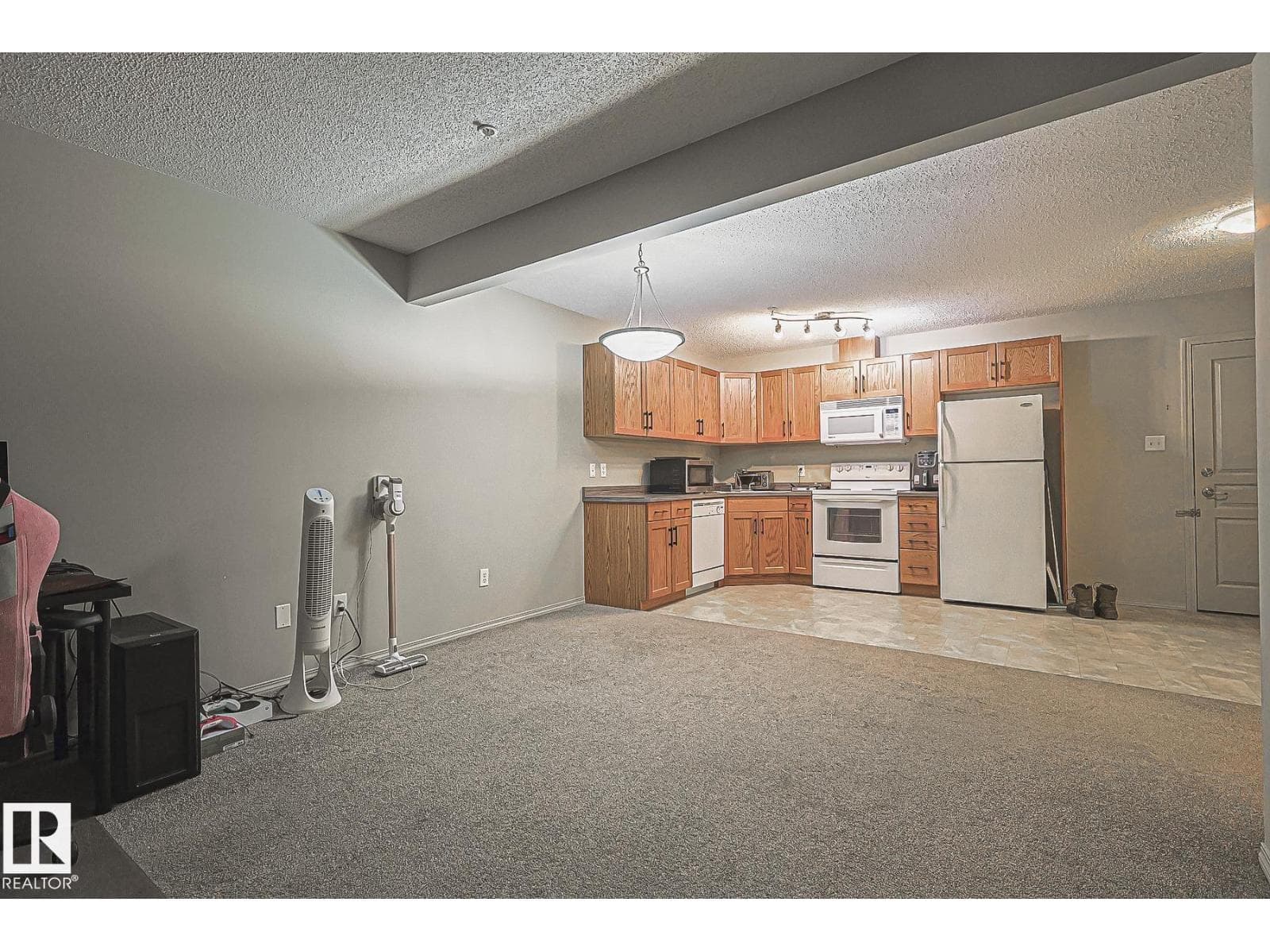 #119 309 CLAREVIEW STATION DR NW — photo 5