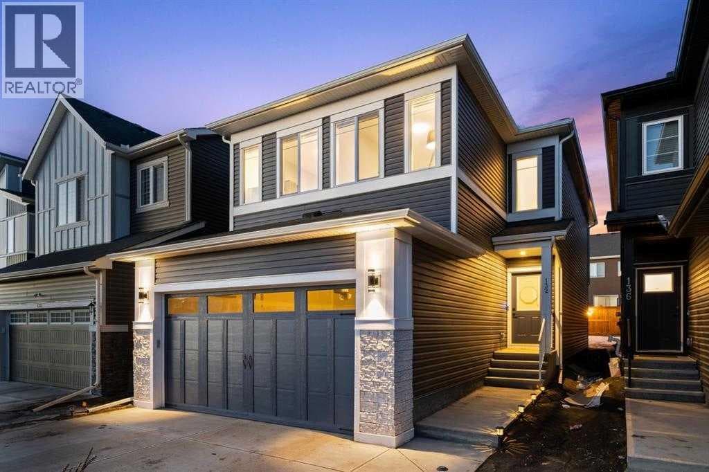 132 Carringsby Avenue NW