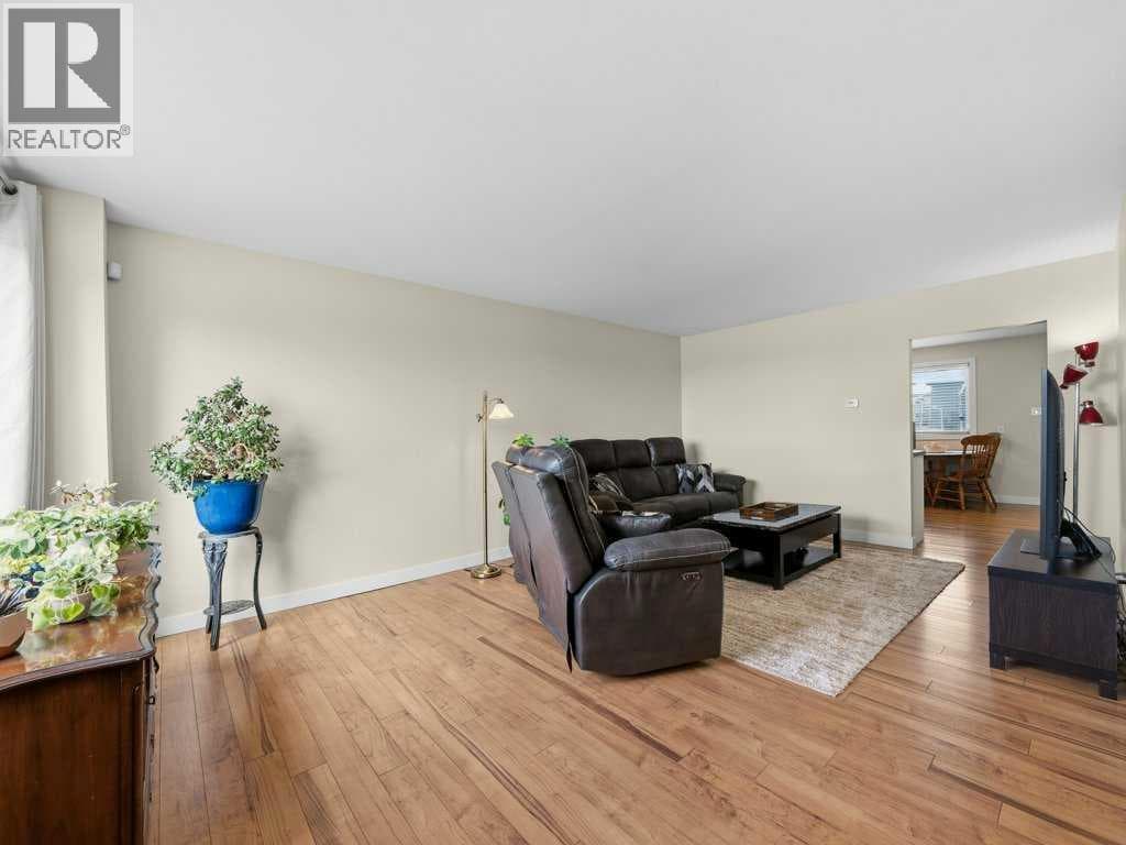 143, 2211 19 Street NE — photo 5