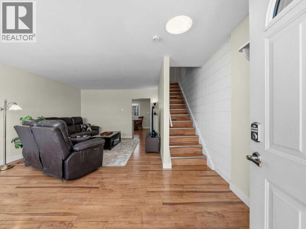 143, 2211 19 Street NE — photo 3