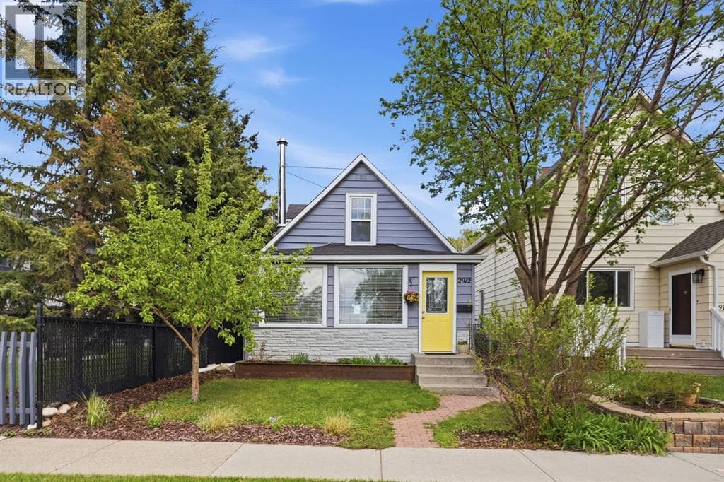 2912 17 Street SE — photo 2