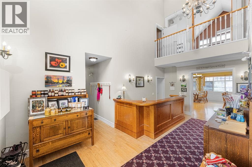 111 Severn Avenue — photo 5
