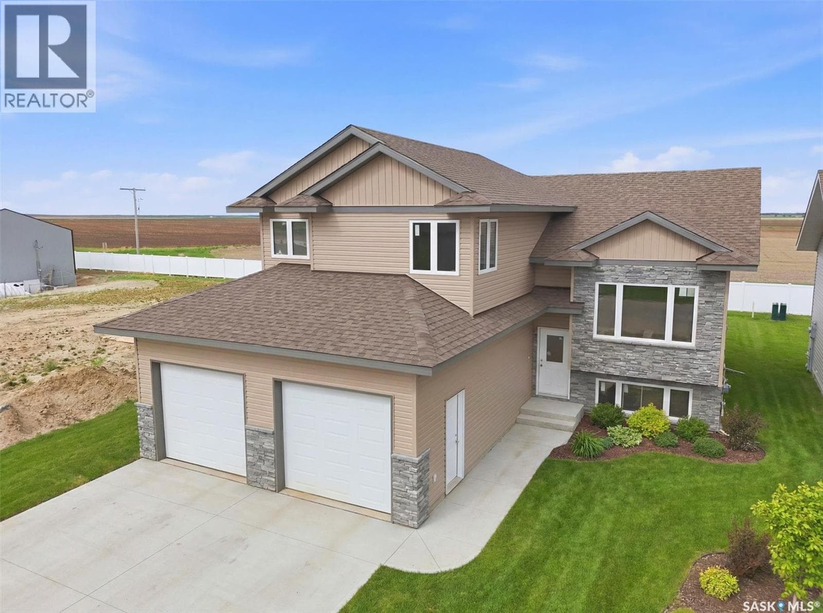 270 Prairie Dawn DRIVE S